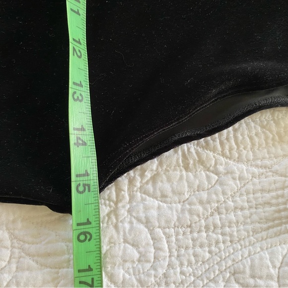 Commando Velvet Sleeveless Mock Neck Bodysuit - Picture 4 of 8